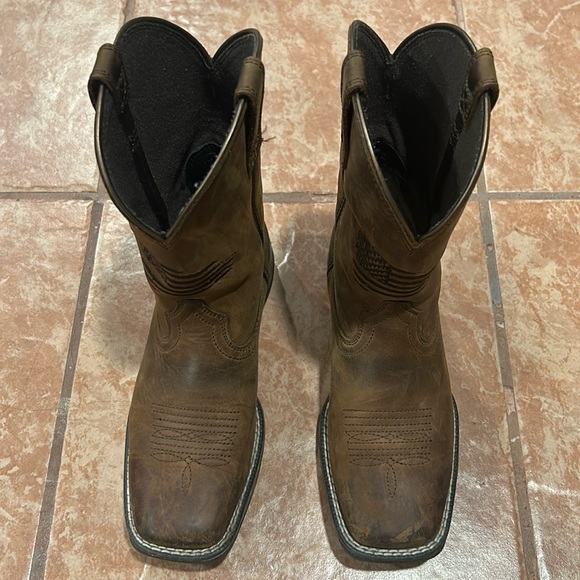 Cowboy boots - Picture 1 of 5